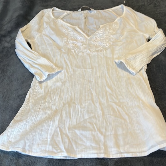 4 top bundle - Picture 7 of 8